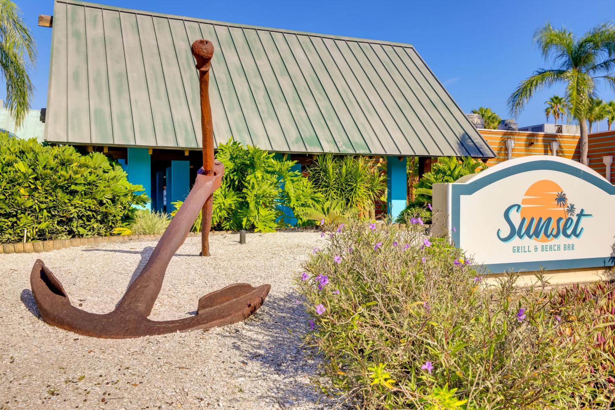 Coastal-Zen Ruskin Retreat Less Than 1 Mi To Beach! Exterior photo