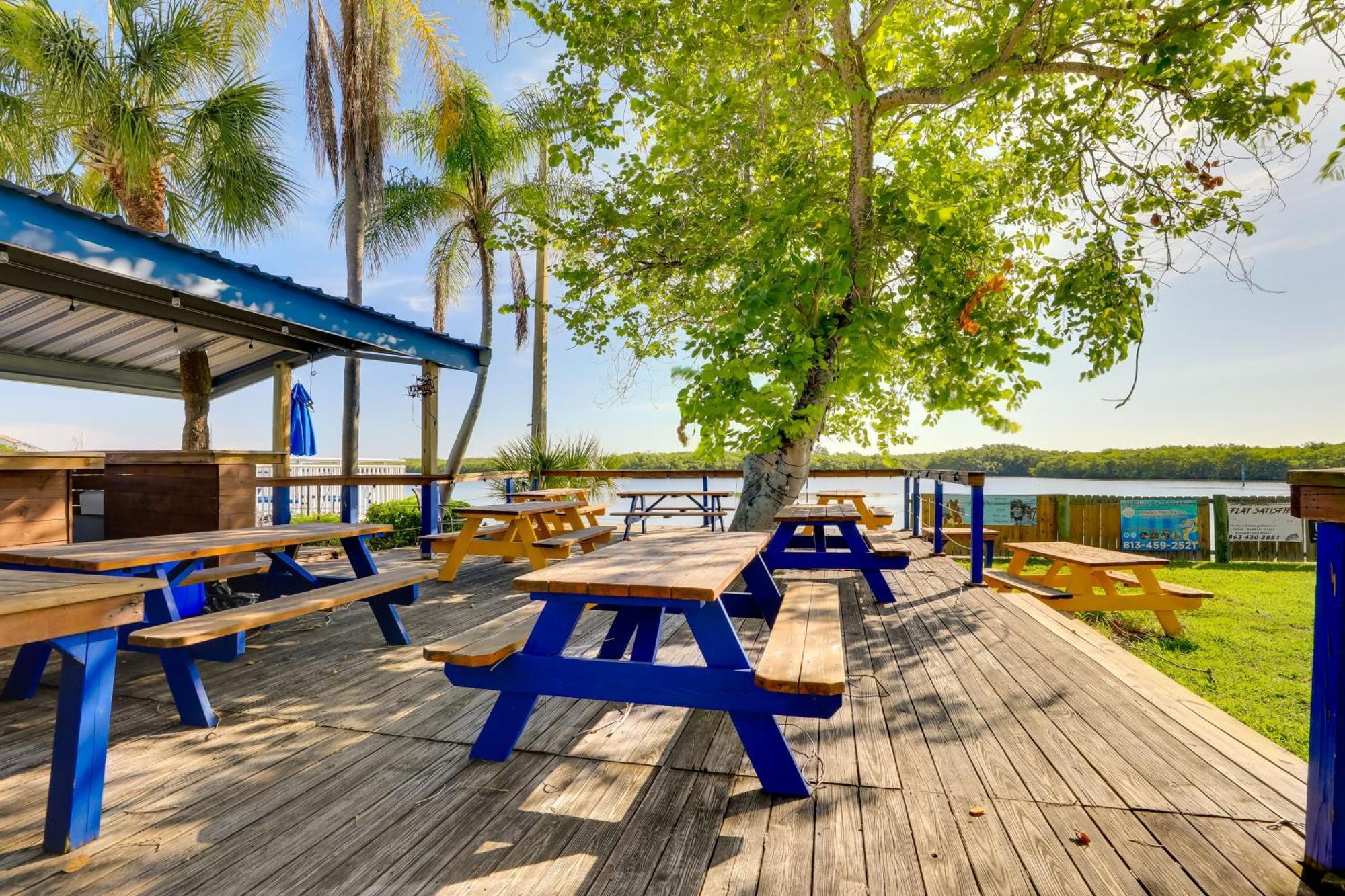 Coastal-Zen Ruskin Retreat Less Than 1 Mi To Beach! Exterior photo
