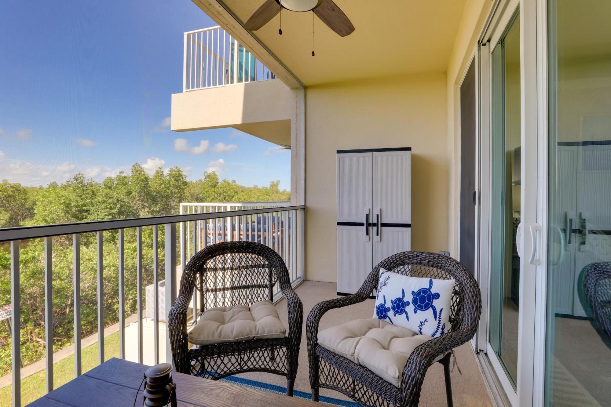 Coastal-Zen Ruskin Retreat Less Than 1 Mi To Beach! Exterior photo